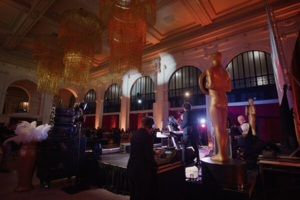 Event planning, custom decor, and AV services for LCE’s annual corporate meeting wrap-up party.