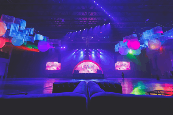 UWM Event Stage Setup – Display Group Detroit