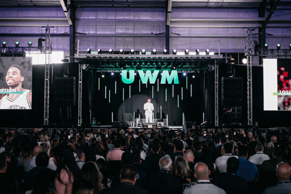 UWM live! Front Stage